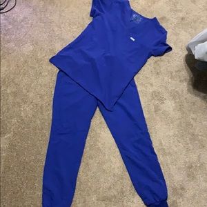 FIGS xs royal blue jogger set